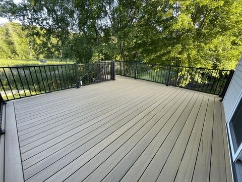 Deck project photo 14