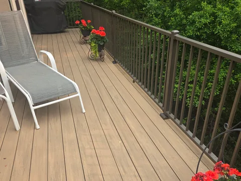 Deck project photo 29