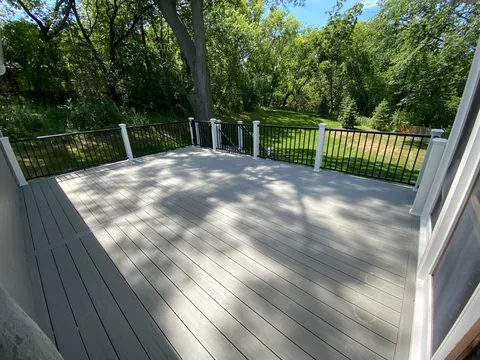 Deck project photo 34