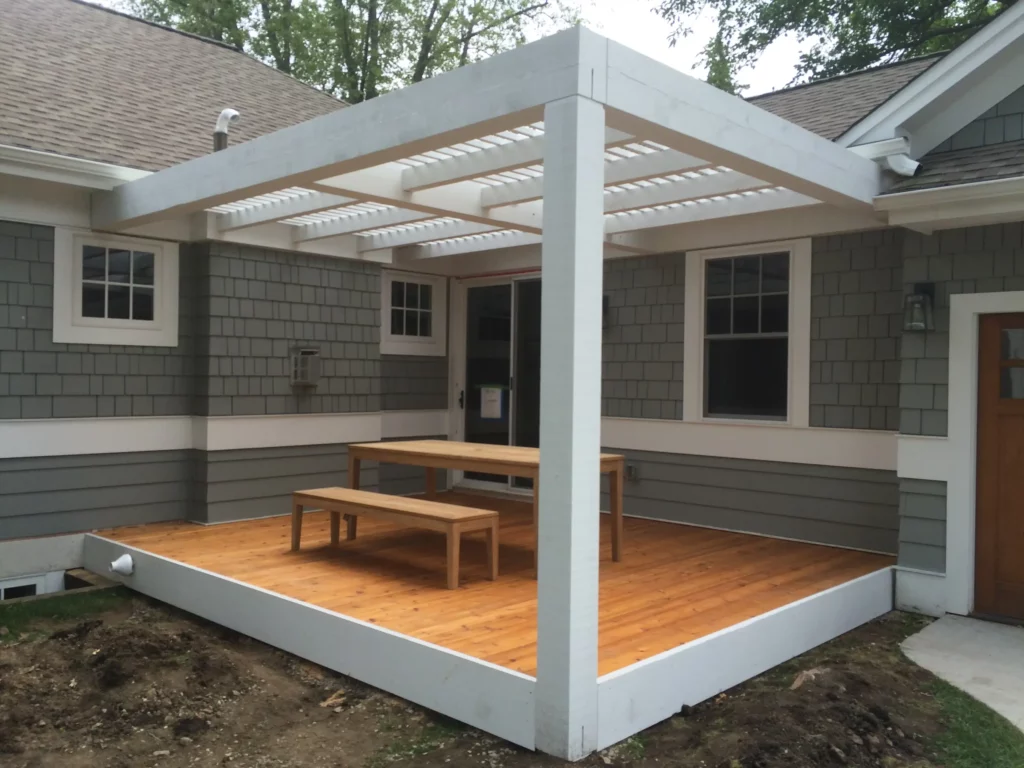 difference between a porch and a patio